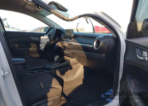 2021 Kia Forte Lxs из США, поврежденный, VIN 3KPF24AD5ME315256